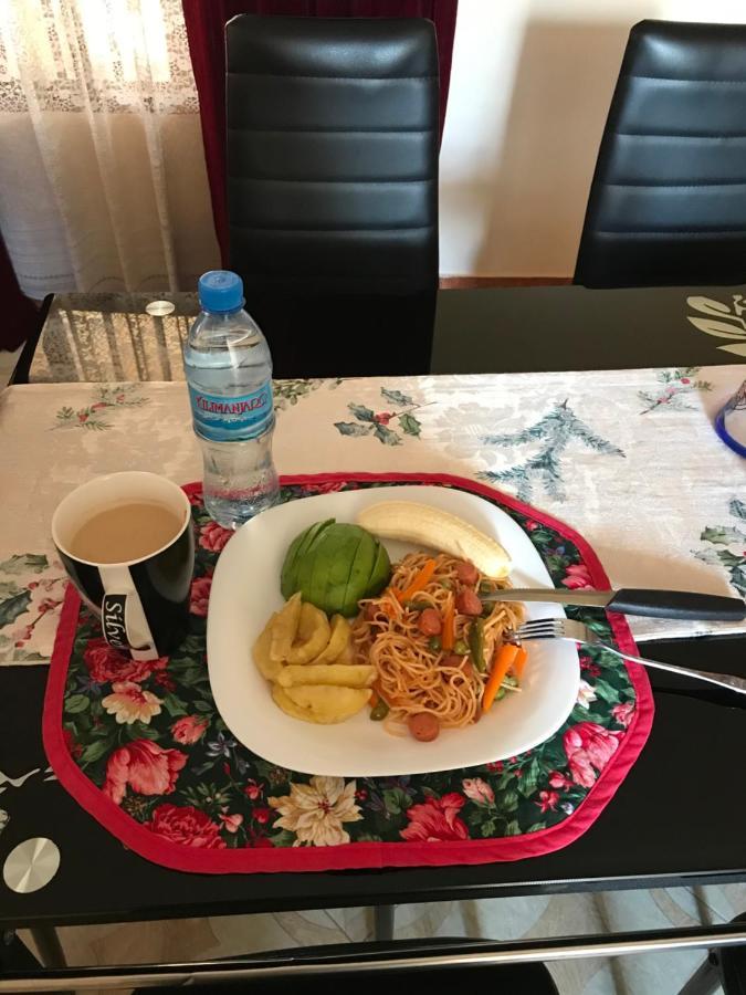 Royal Homestay Моши Екстериор снимка