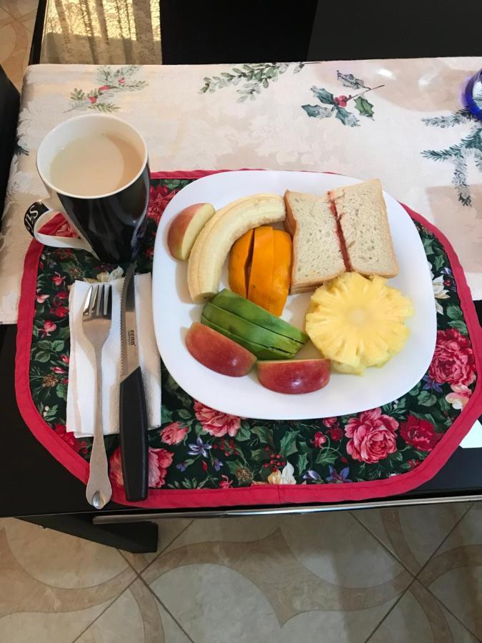 Royal Homestay Моши Екстериор снимка