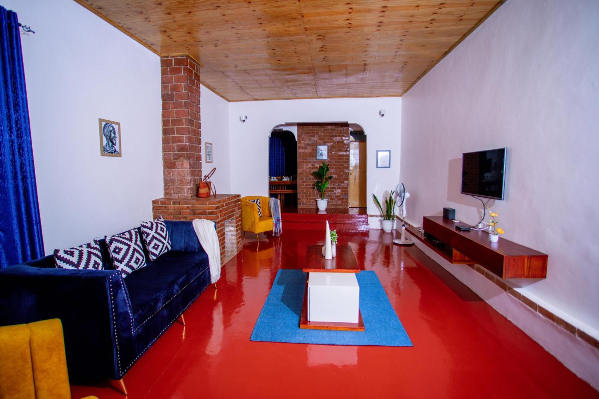 Royal Homestay Моши Екстериор снимка
