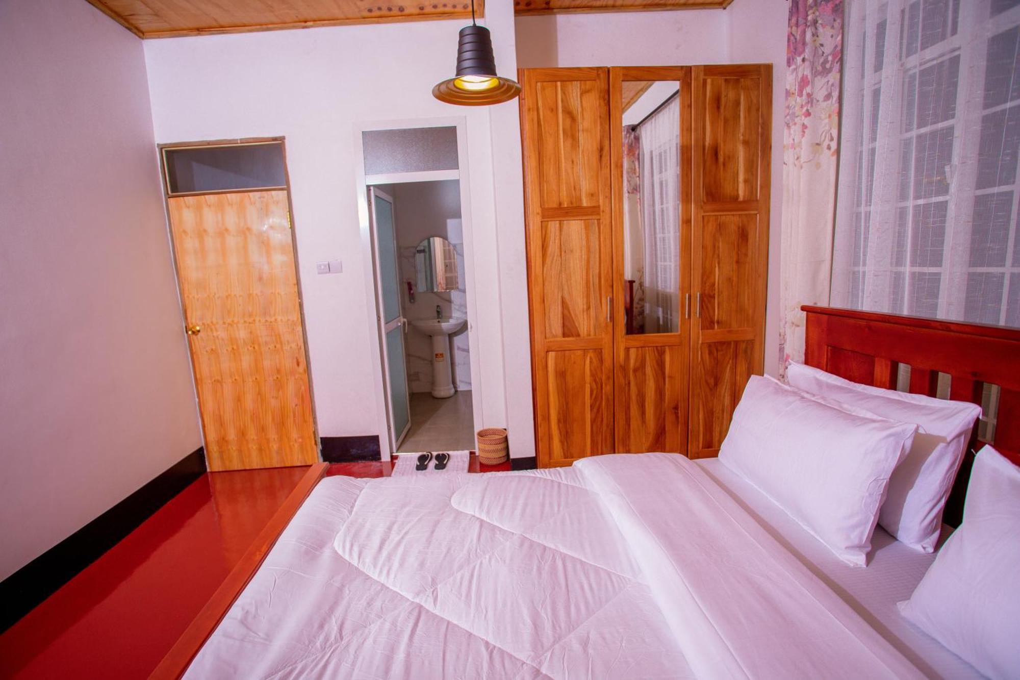 Royal Homestay Моши Екстериор снимка