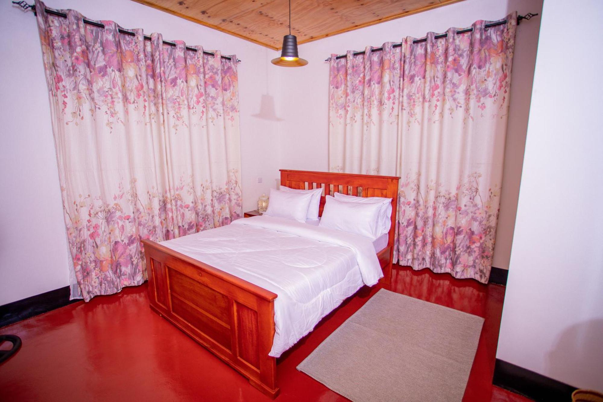 Royal Homestay Моши Екстериор снимка