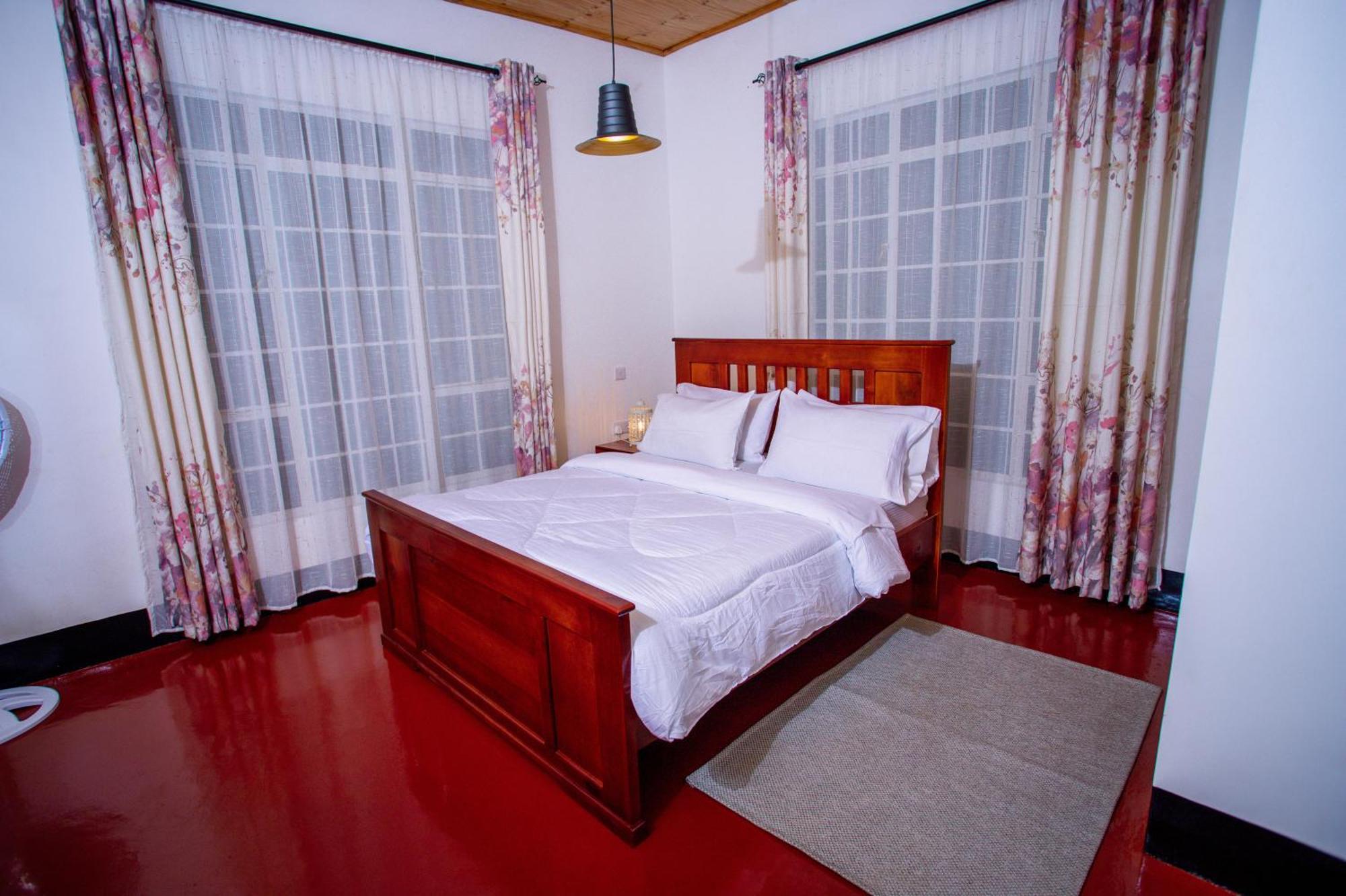 Royal Homestay Моши Екстериор снимка