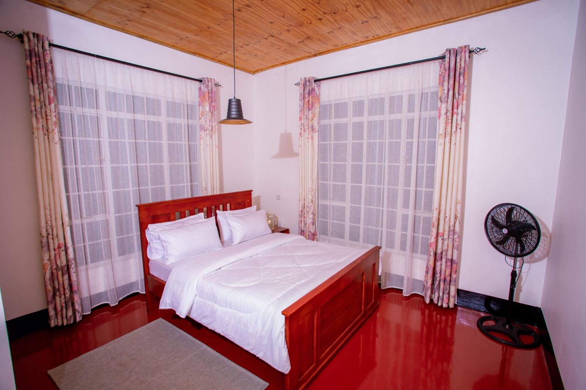 Royal Homestay Моши Екстериор снимка