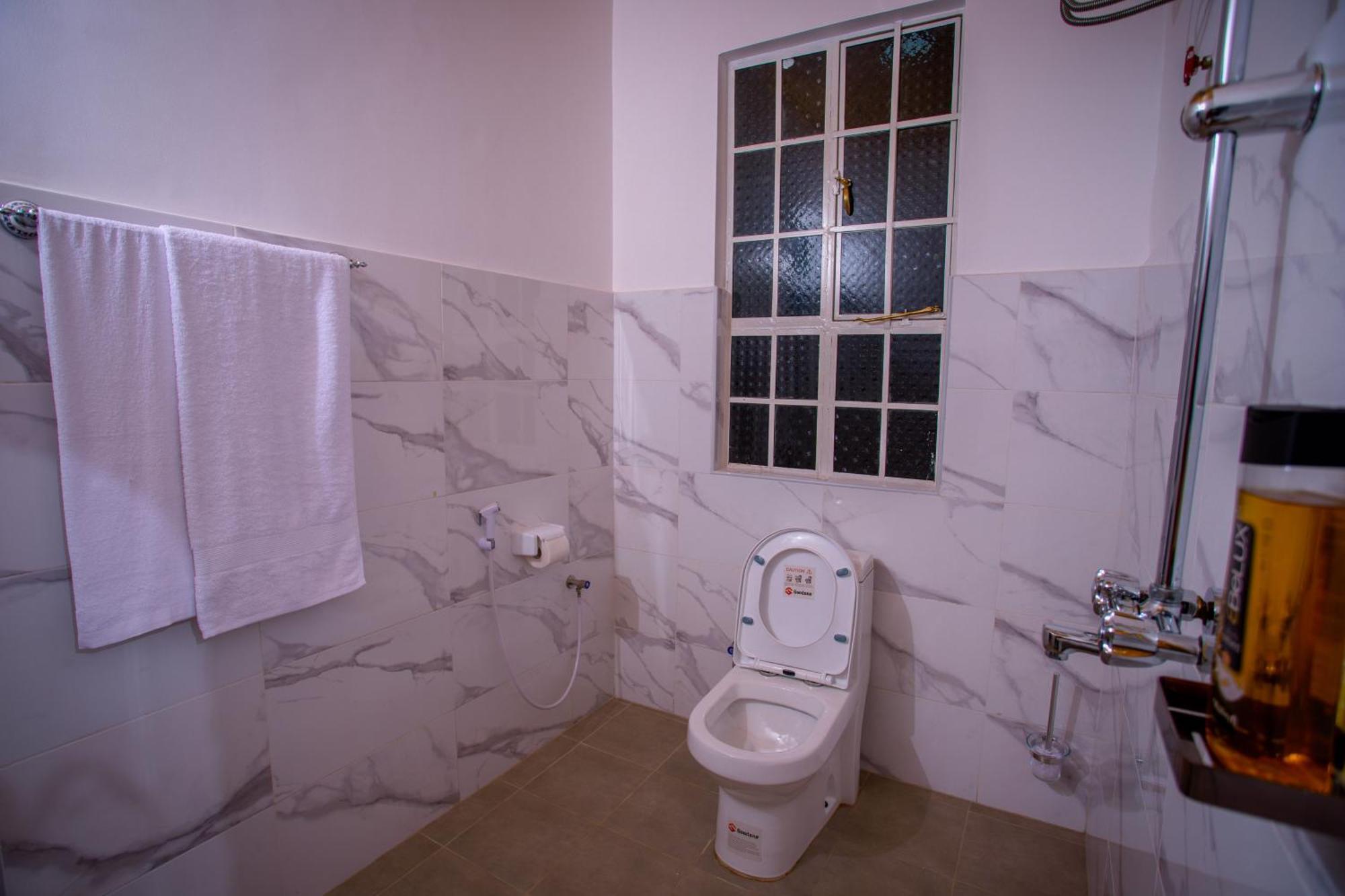 Royal Homestay Моши Екстериор снимка