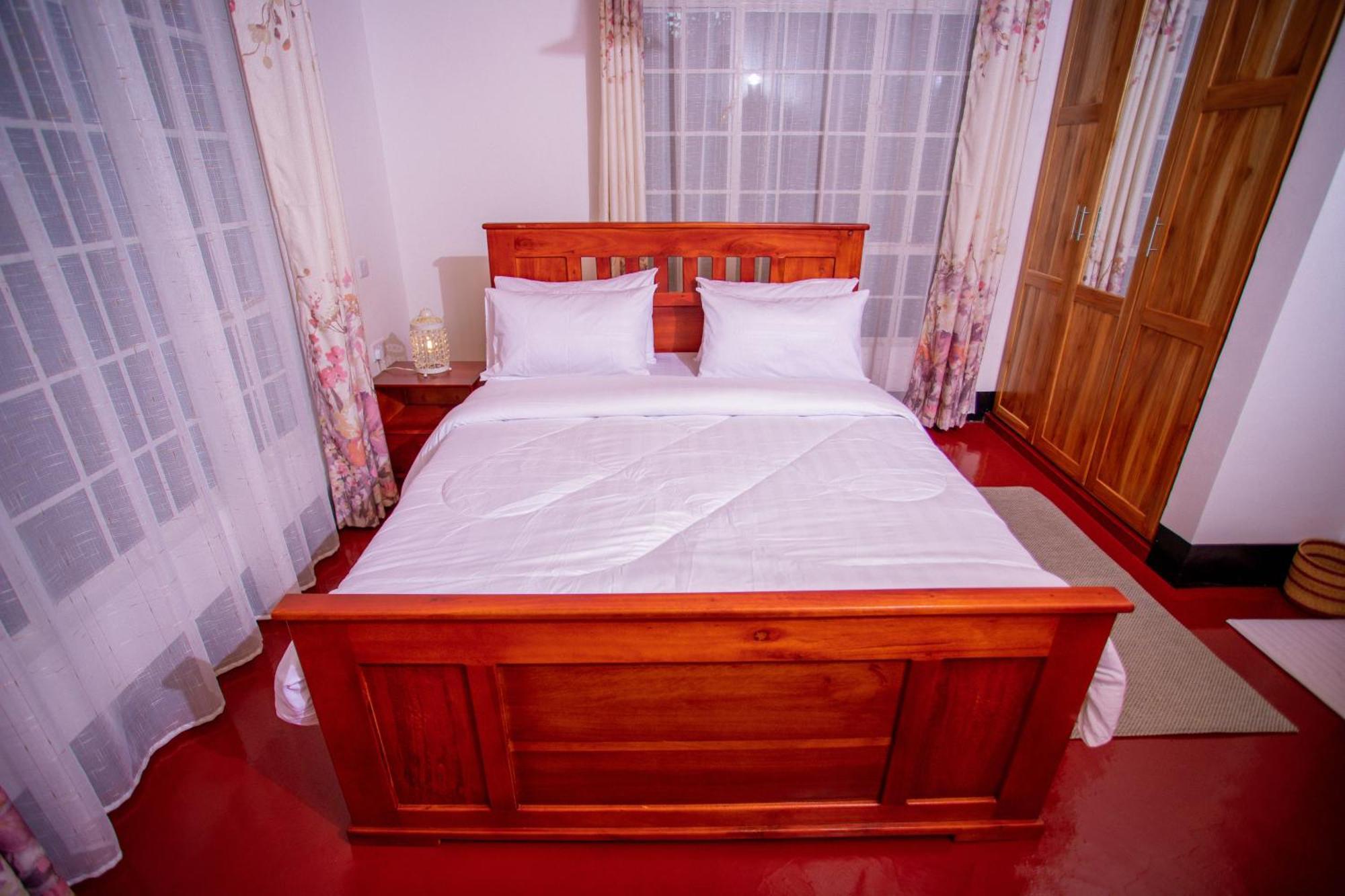 Royal Homestay Моши Екстериор снимка