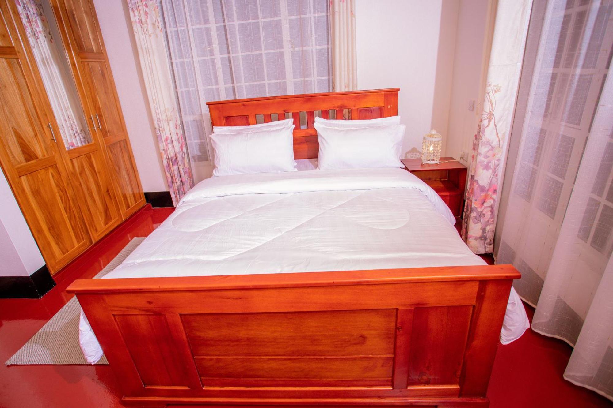 Royal Homestay Моши Екстериор снимка